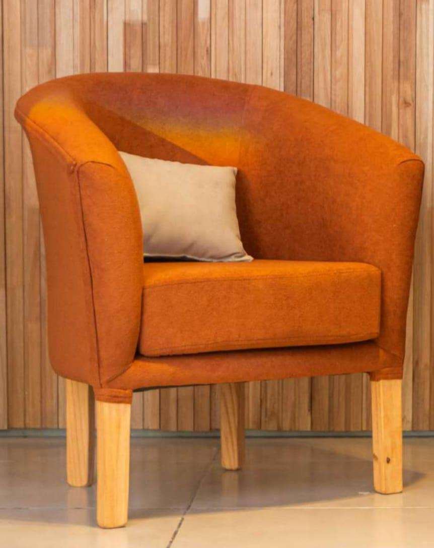 Sillón Conrad: Confort Ergonómico y Elegancia Antimanchas para tu Hogar