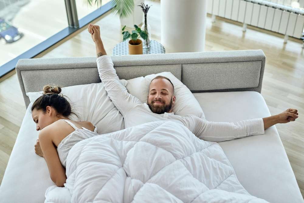 Sobrepeso y dolor de espalda matutino El colchón exacto que necesitas para descansar